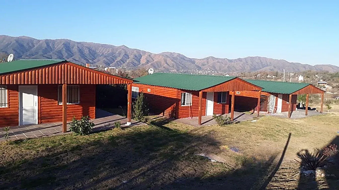 Cabaña prefabricada de madera de Tu Cassa con galería