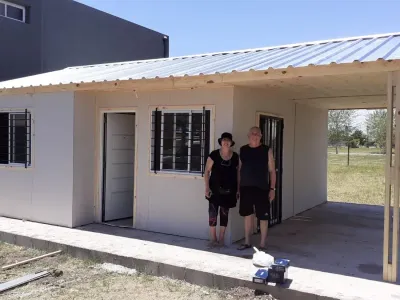 Vivienda tradicional prefabricada de Tu Cassa entregada e instalada en el terreno del cliente