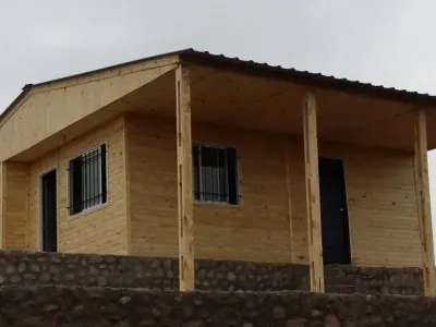 Vivienda tradicional prefabricada de Tu Cassa entregada e instalada en el terreno del cliente