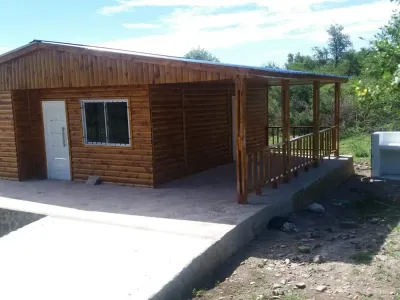 Vivienda tradicional prefabricada de Tu Cassa entregada e instalada en el terreno del cliente