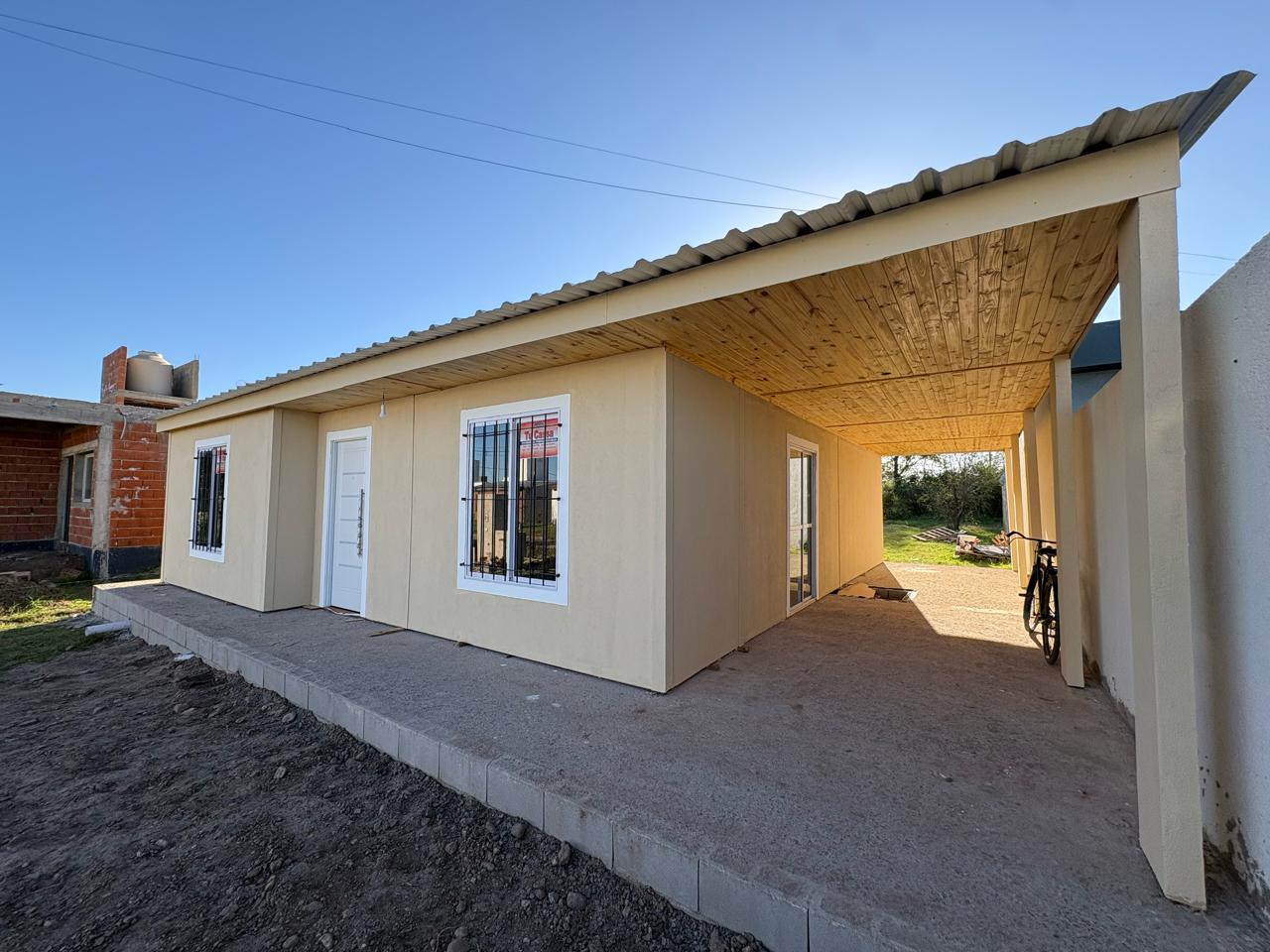 Vivienda + galería — Santa Rosa de Calamuchita